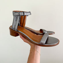 Load image into Gallery viewer, NEW Aquatalia Leather Ankle Strap Open-Toe Flat Sandals Silver 9