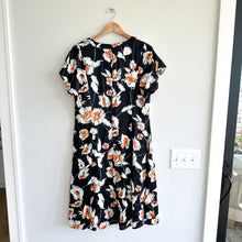Load image into Gallery viewer, ST. JOHN Silk Floral Mod Print Neck Tie Short Sleeve Midi Dress Black 10 NWT