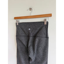 Load image into Gallery viewer, Lululemon Wunder Under Herringbone Pattern High Rise Activewear Leggings Black 6