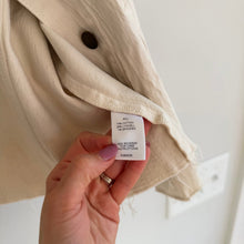 Load image into Gallery viewer, Evereve Robbie Button Front Denim Collared Cropped Vest Cream XL