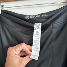 Load image into Gallery viewer, G/Fore Effortless Mid Rise Side Zip Activewear Golf Skort Black L NWT