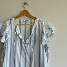 Load image into Gallery viewer, Vineyard Vines Harbor Tie Neck Flutter Sleeve Mini Dress White Blue XL
