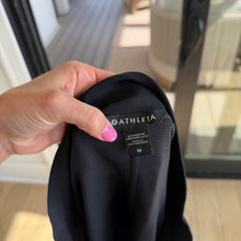 Load image into Gallery viewer, Athleta Brooklyn 16" Mid Rise Skort Black 10