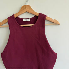 Load image into Gallery viewer, Aritzia Babaton Scuplt Knit Racerback Crew Neck Cropped Tank Top Red L