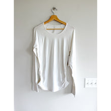 Load image into Gallery viewer, Athleta Speedlight Seamless Long Sleeve Activewear Top Bright White L NWT