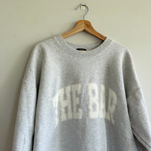 Load image into Gallery viewer, The Bar Varsity Logo Fiancé Crewneck Casual Pullover Sweatshirt Gray White XL