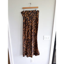 Load image into Gallery viewer, Commense Slim Leopard Print Maxi Skirt Brown Black XL NWT