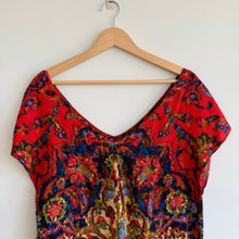 Load image into Gallery viewer, Anthropologie Maeve Printed V-Neck Mini Shift Dress Red L