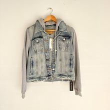 Load image into Gallery viewer, Blank NYC Hooded Fury Button Front Light Denim Jacket Blue/Gray M
