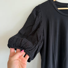 Load image into Gallery viewer, Rails Liza Puff Sleeve Crew Neck Blouse Black L