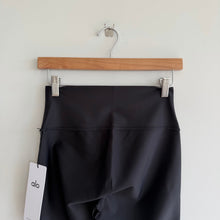 Load image into Gallery viewer, Alo Yoga 7/8 High-Waist Airlift Double Layered Waistband Legging Black L NWT