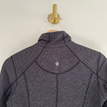 Load image into Gallery viewer, Lululemon Rebel Runner Jacket in Black / Wee Stripe Black Heathered Black 4