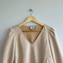 Load image into Gallery viewer, Tuckernuck Bone Suede Easton V-Neck Ruffles 3/4 Sleeve Blouse Cream S