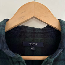 Load image into Gallery viewer, Madewell Flannel Oversized Boyshirt in Dark Green Plaid XS