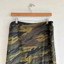 Load image into Gallery viewer, Sundry for Evereve Siene Camo Side Slit Midi Skirt Green XL