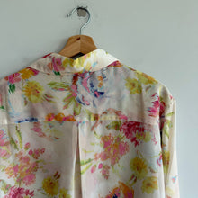 Load image into Gallery viewer, Fore Floral Semi-Sheer Long Sleeve Collared Button Up Shirt Cream Pink M