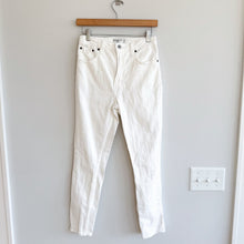 Load image into Gallery viewer, Abercrombie & Fitch The Skinny High Rise Jeans White 26