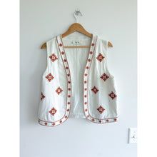 Load image into Gallery viewer, Sadie & Sage Warm Horizon Cotton Embroidered Vest White Brown M
