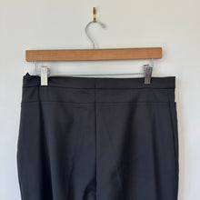 Load image into Gallery viewer, AKRIS Punto Franca Mid-Rise Cropped Pants Black 8