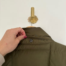 Load image into Gallery viewer, The North Face 600 Down Puffer Jacket Green M