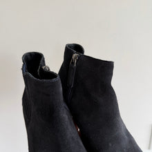 Load image into Gallery viewer, Aquatalia Suede Block Heel Side Zip Pull On Ankle Booties Black 5.5