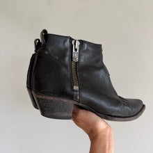 Load image into Gallery viewer, Frye Sacha Moto Shortie Leather Pointed Toe Dual-Side Zip Bootie Black 10