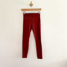 Load image into Gallery viewer, Vuori Elavation Pull On High Rise Cropped Activewear Leggings Red XS