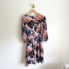 Load image into Gallery viewer, Vince Camuto Floral Belted V-Neck Long Sleeve Mini Dress Pink 2