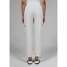 Load image into Gallery viewer, 7 Diamonds Women's Rev Pull On High Rise Cargo Jogger Heather Light Grey L