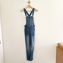 Load image into Gallery viewer, Madewell Skinny Overalls in Kemp Wash Blue XXS