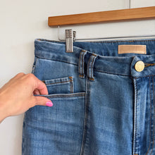 Load image into Gallery viewer, Kut From The Kloth Meg Raw Hem High Rise Ankle Wide Leg Jeans Blue 10