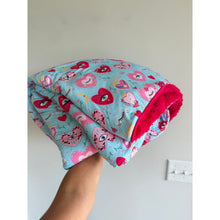 Load image into Gallery viewer, Posh Peanut Luxe Plush Patoo Blanket Sweet Fiona Baby Blanket Blue Red One Size
