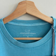 Load image into Gallery viewer, Vineyard Vines Vintage Whale Graphic Print Pocket T-Shirt Bora Blue S NWT