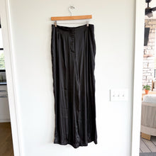 Load image into Gallery viewer, Z Supply Lisse Pleated Satin High Rise Wide Leg Pants Black L