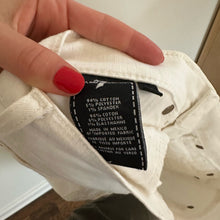 Load image into Gallery viewer, 7 For All Mankind Rolled Hem Shorts White