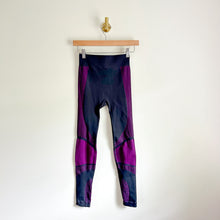Load image into Gallery viewer, Lululemon About That Base High Rise Tight Black / Tender Violet 4