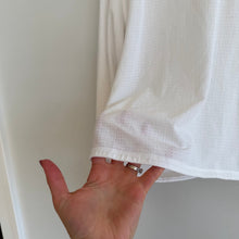 Load image into Gallery viewer, Lululemon Pushing Limits Long Sleeve Cropped Activewear Top White