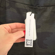 Load image into Gallery viewer, Sanctuary Carnaby Kick Crop Semi High Rise Legging in Full Moon Camo XL