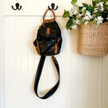 Load image into Gallery viewer, Belle Rose Leather Bucket Bag with Handle And Strap