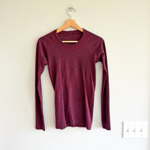Load image into Gallery viewer, Lululemon Swiftly Tech Long Sleeve Crew Top Dark Adobe / Misty Merlot 6