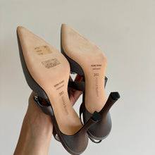 Load image into Gallery viewer, Manolo Blahnik Lurum Satin Crystal Embellished Pumps Gray 38.5