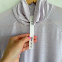 Load image into Gallery viewer, Lululemon Gami Long Sleeve Lab Activewear Top Smooth Silver 8 NWT
