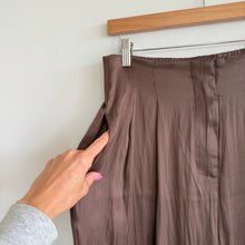 Load image into Gallery viewer, Z Supply Lisse Pleated Satin High Rise Wide Leg Pants Dark Chocolate L NWT