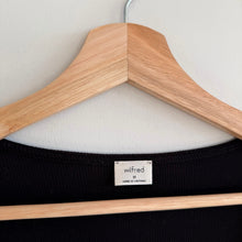 Load image into Gallery viewer, Aritzia Wilfred Puff Sleeve Pearl Button Bodysuit Black M