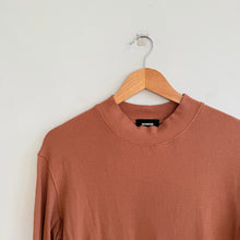 Load image into Gallery viewer, Monrow Thermal Mock Neck Seamed Sweatshirt in Caramel S