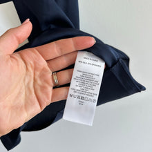 Load image into Gallery viewer, Quince Washabale Stretch Silk V-Neck Cami Navy XS