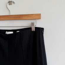 Load image into Gallery viewer, Vince Wool Blend Pintuck Pull-On High Rise Straight Leg Pants Black 10