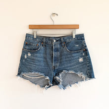 Load image into Gallery viewer, Levi's 501 Distressed Denim Cut-Off Shorts Blue 31