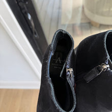 Load image into Gallery viewer, Aquatalia Suede Block Heel Side Zip Pull On Ankle Booties Black 5.5