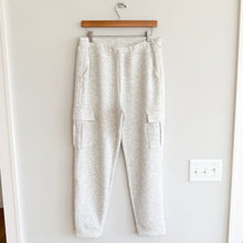 Load image into Gallery viewer, 7 Diamonds Women's Rev Pull On High Rise Cargo Jogger Heather Light Grey L